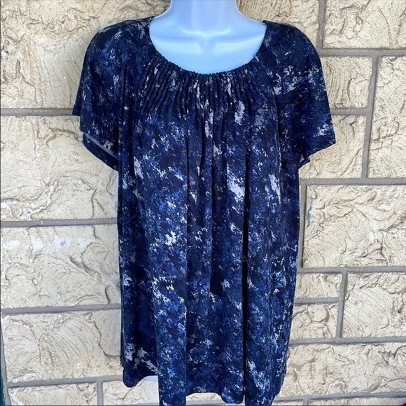 Daisy Fuentes Tunic top Abstract Size Med Flows Stretch Comfy - Picture 1 of 8